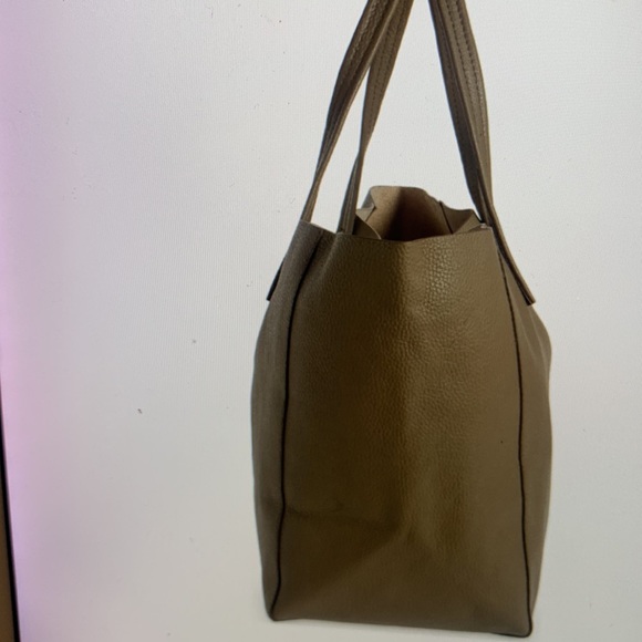 Kurt Geiger London Violet Leather Tote
KURT GEIGER LONDON - Picture 12 of 14